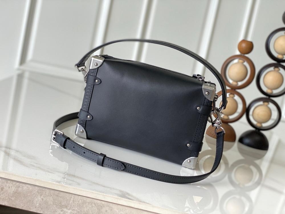 Italian-Inspired Elegant Leather Shoulder Bag