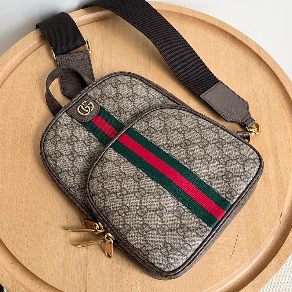 Luxury Red Crossbody Bag – Limited Edition