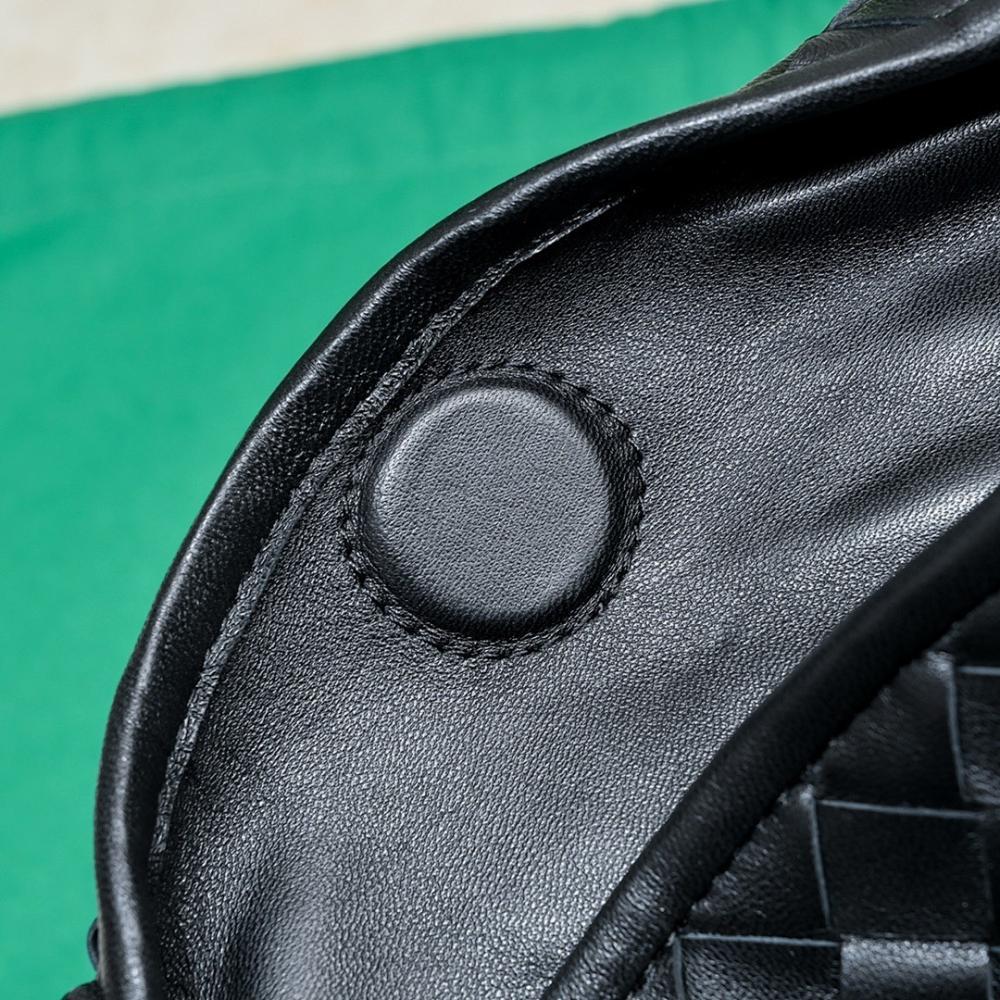 Stylish Leather Top Handle Bag – Limited Edition