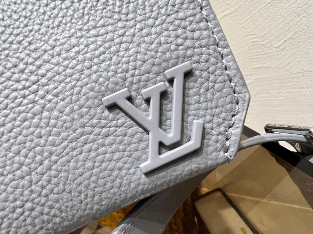 Italian-Inspired Stylish Leather Shoulder Bag
