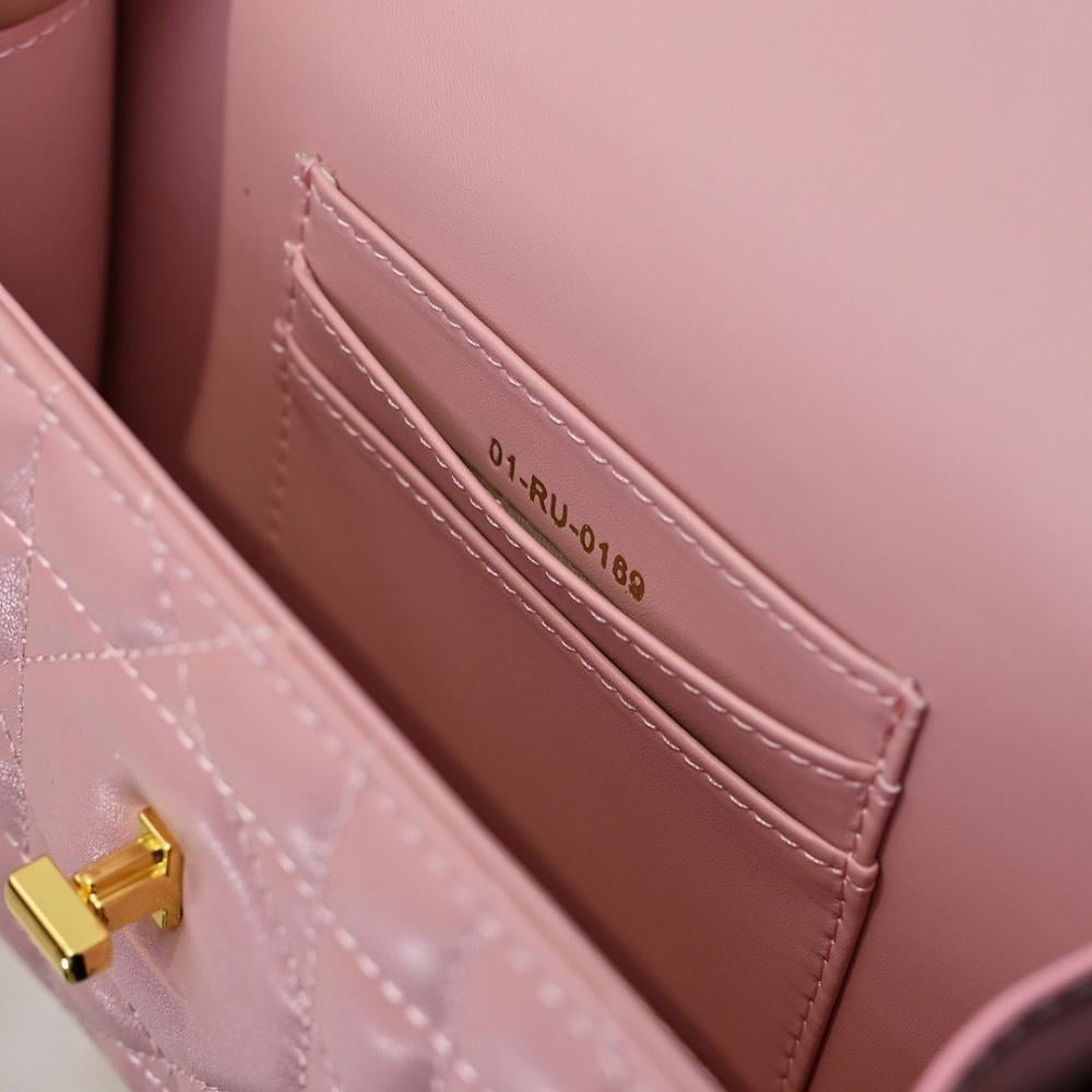 Modern Elegant Shoulder Bag