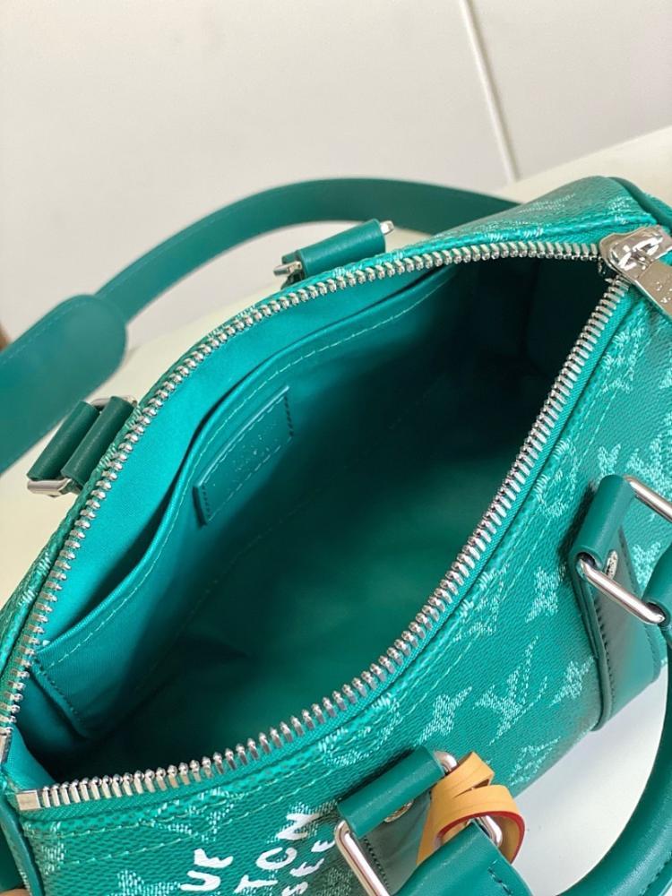 Modern Refined Leather Travel Bag