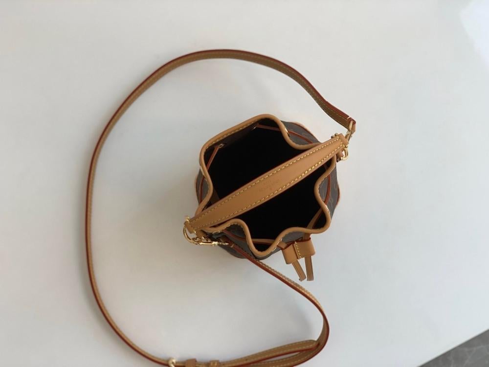 Luxury Refined Leather Shoulder Bag