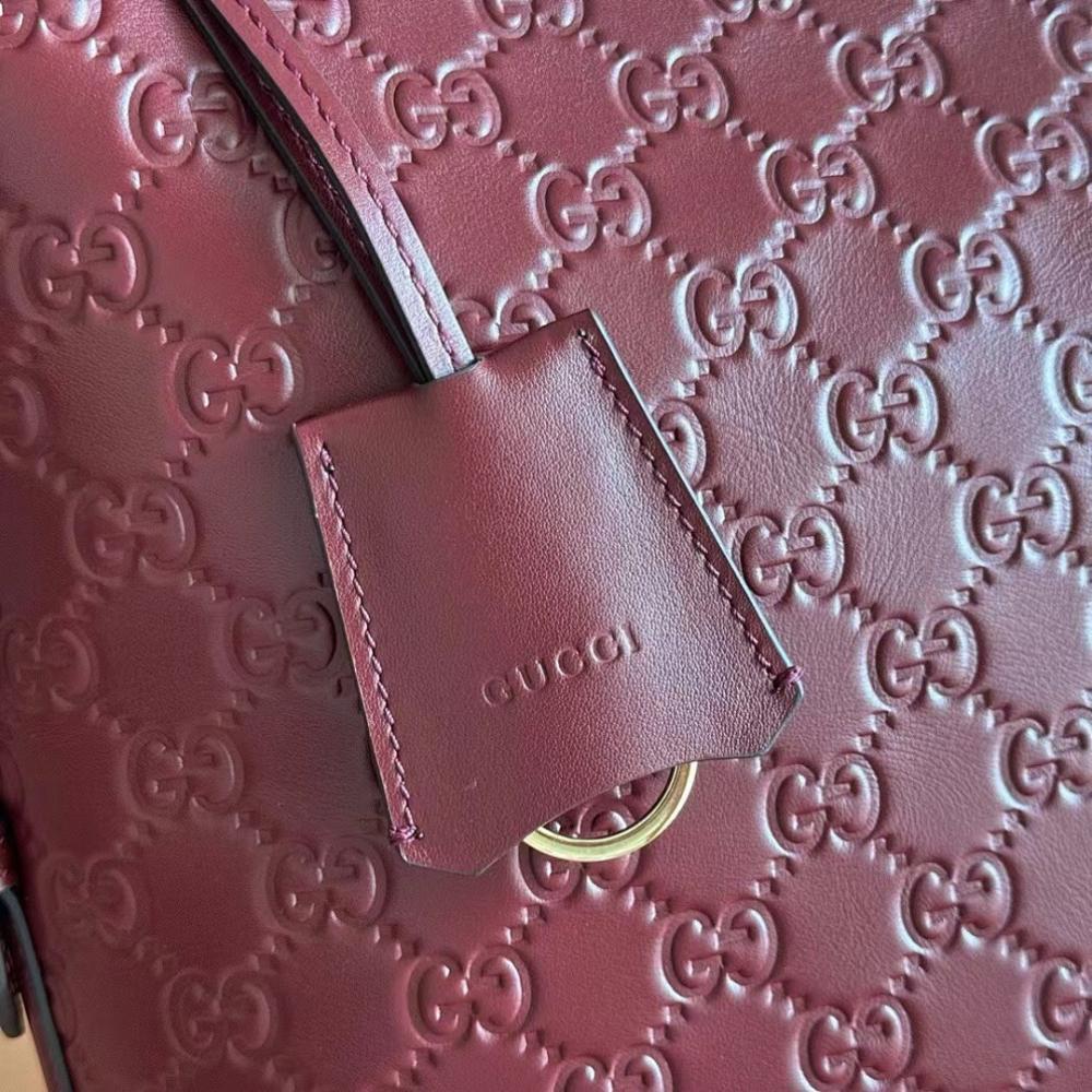 Stylish Shoulder Bag – Limited Edition