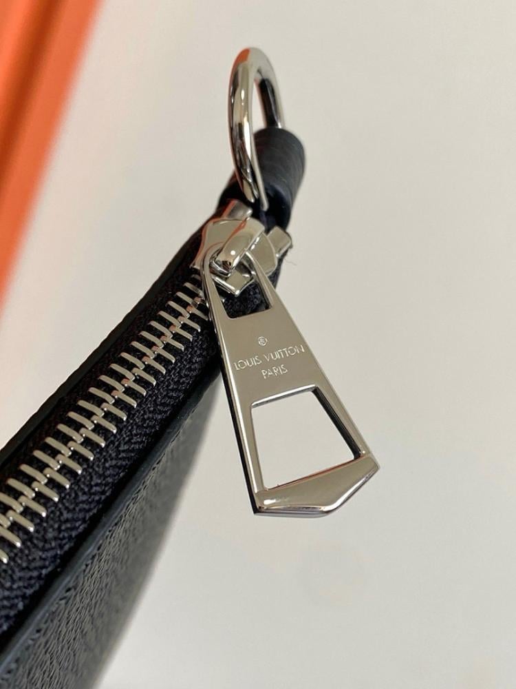 Luxury Refined Silver Leather Shoulder Bag