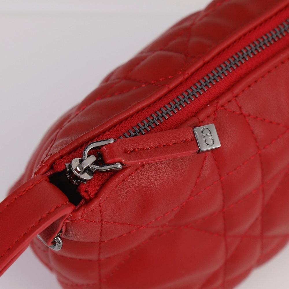 Classic Refined Quilted Leather Shoulder Bag