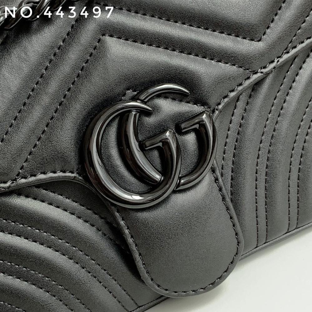 Elegant Shoulder Bag – Limited Edition