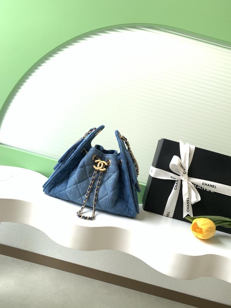 Elegant Hobo Bag