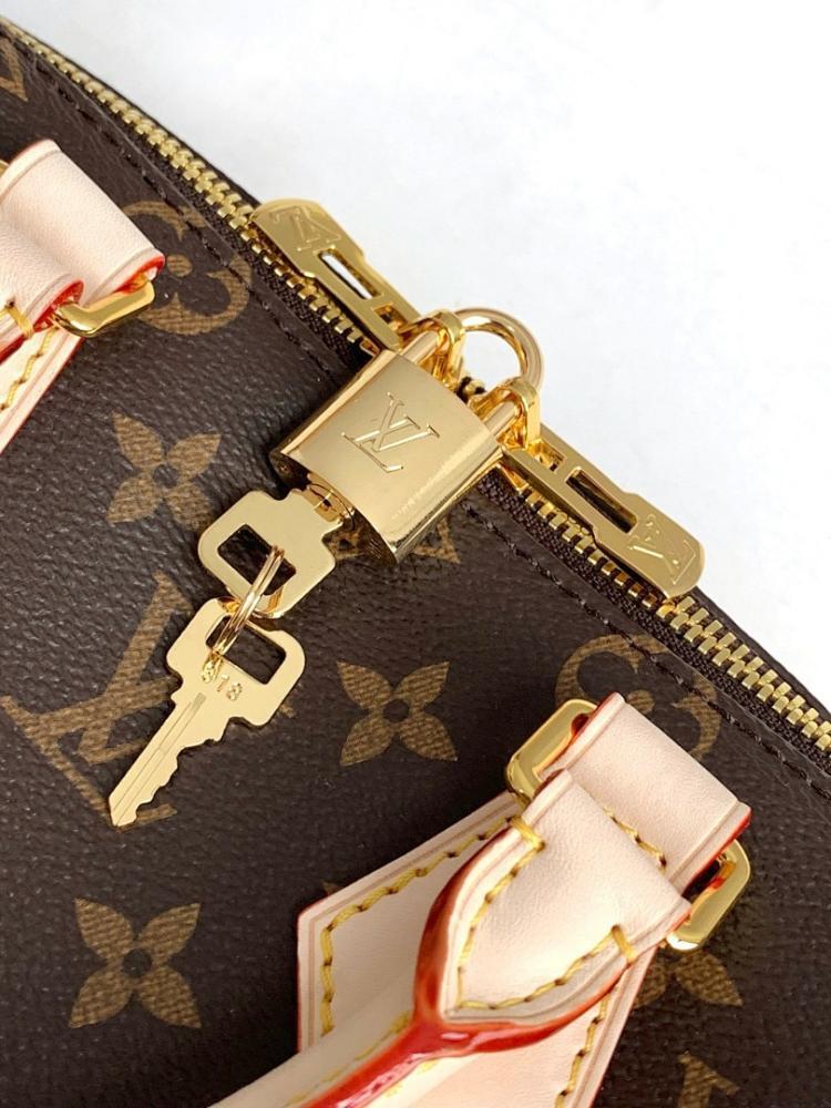 Luxury Stylish Leather Travel Bag
