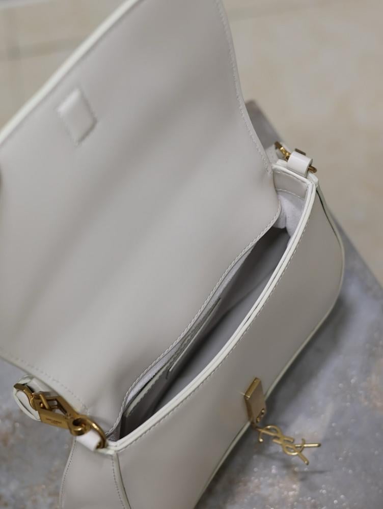 Elegant Refined Calfskin Shoulder Bag