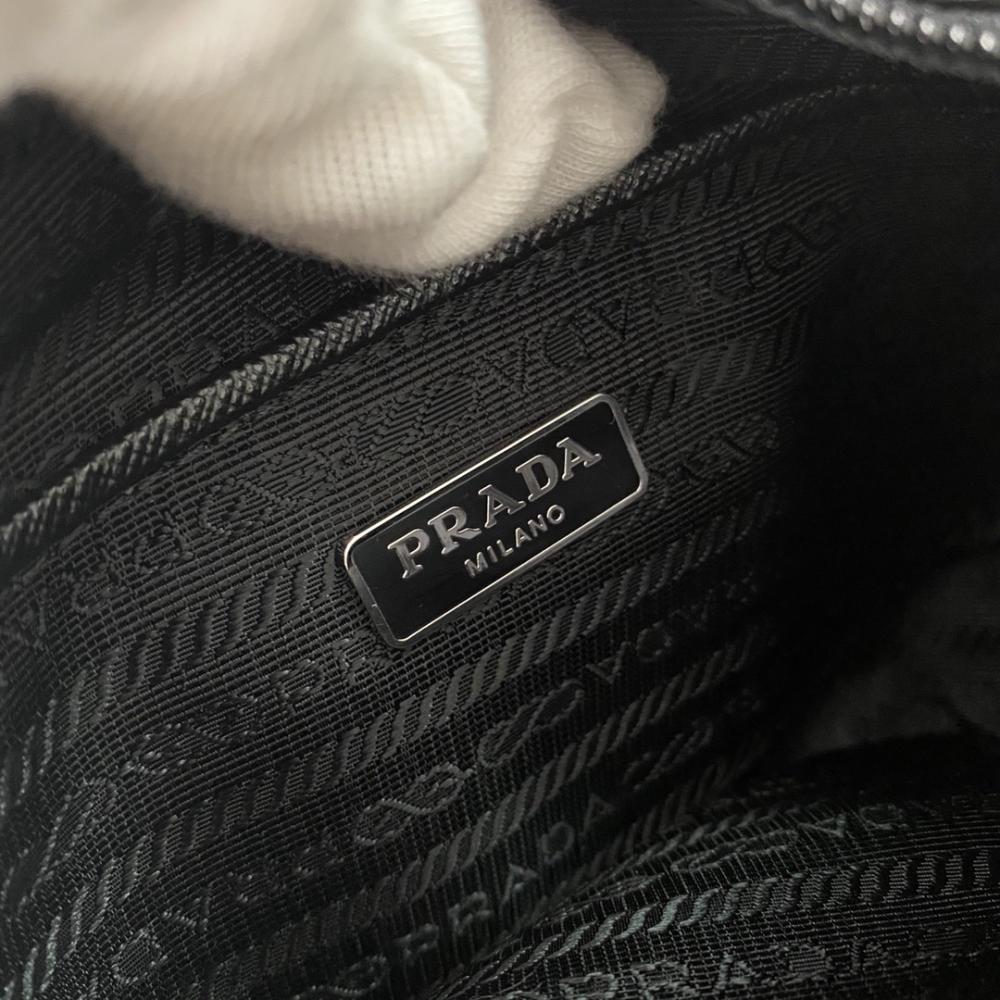 Classic Shoulder Bag