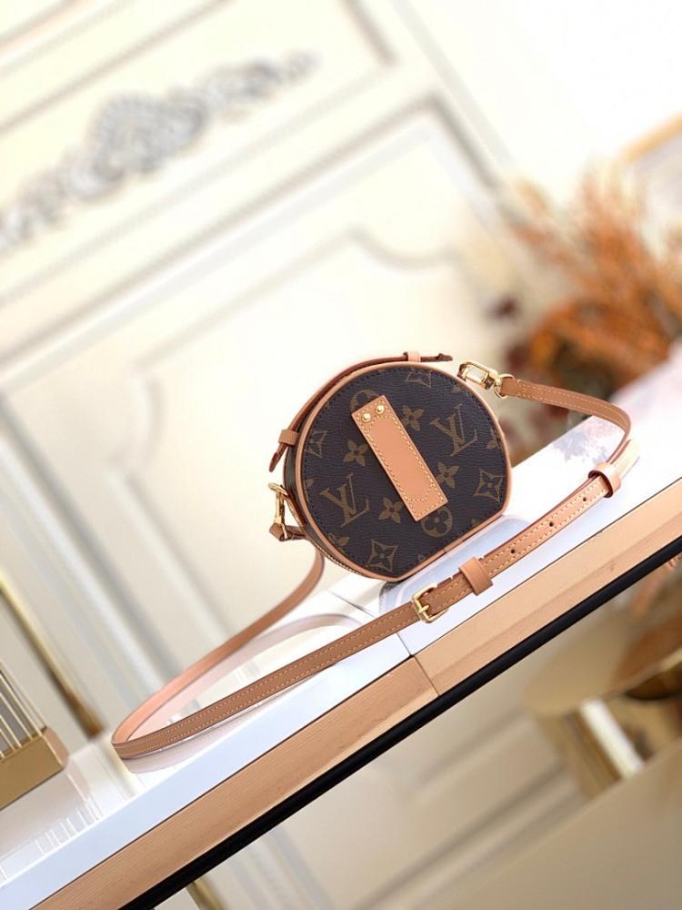 Luxury Stylish Embroidered Shoulder Bag – Special Edition