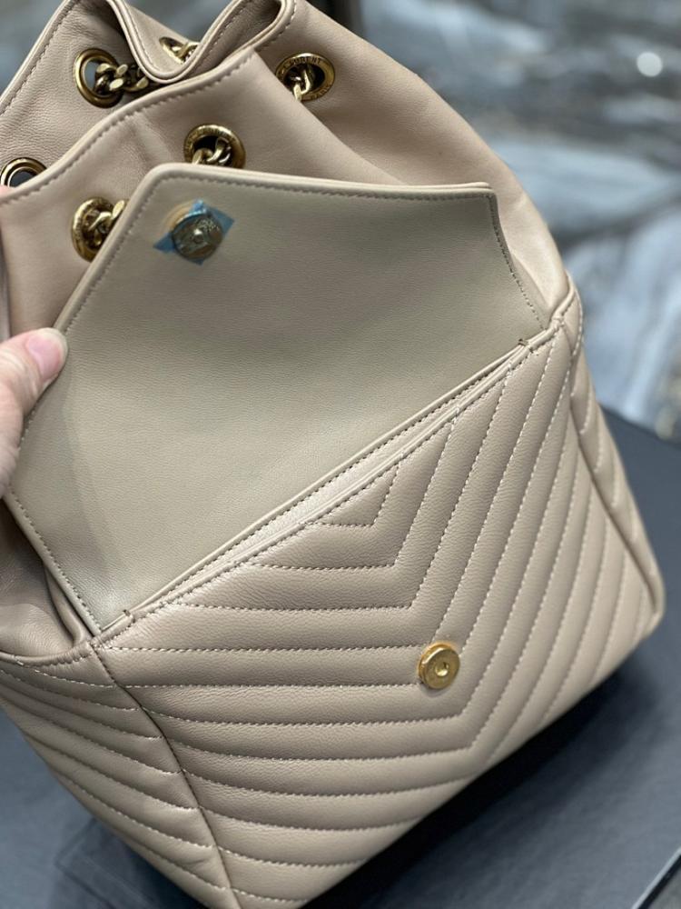 Classic Elegant Leather Backpack – Limited Edition
