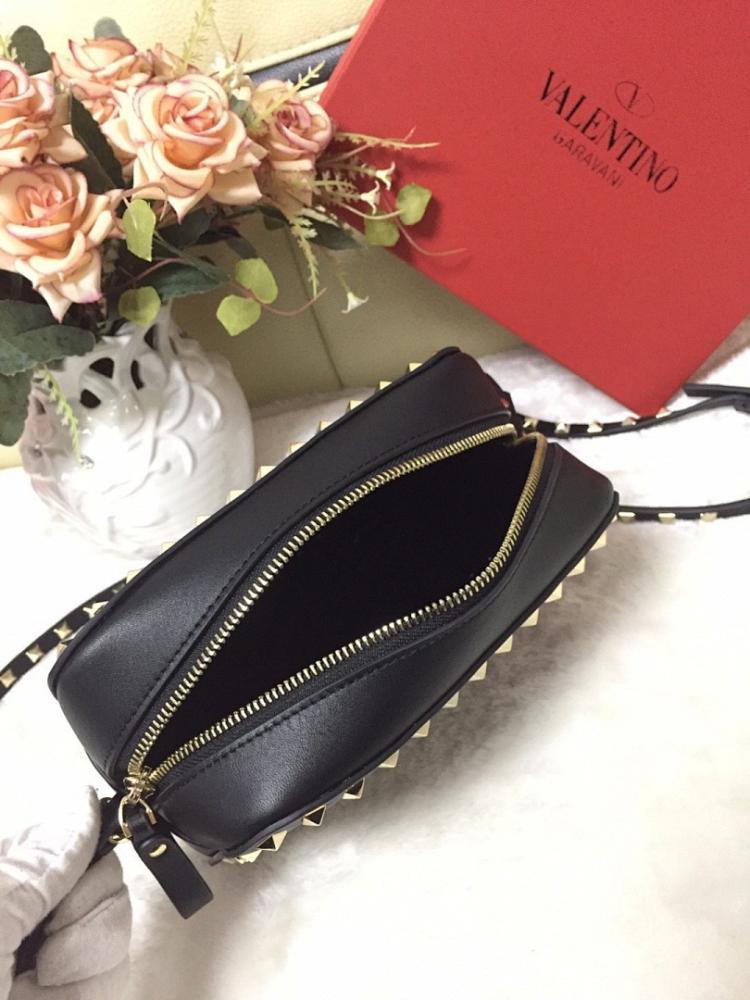 Modern Refined Top Handle Bag