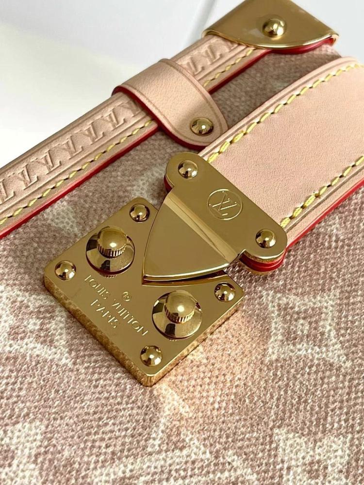 Italian-Inspired Stylish Tote Bag