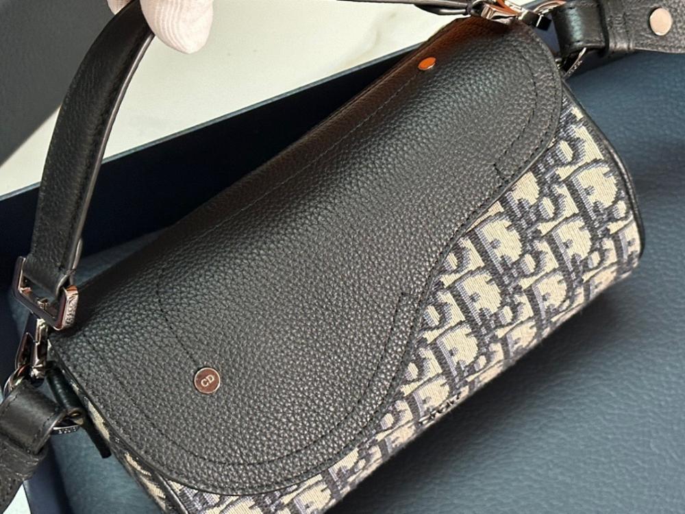 Stylish Black Leather Crossbody Bag – Special Edition
