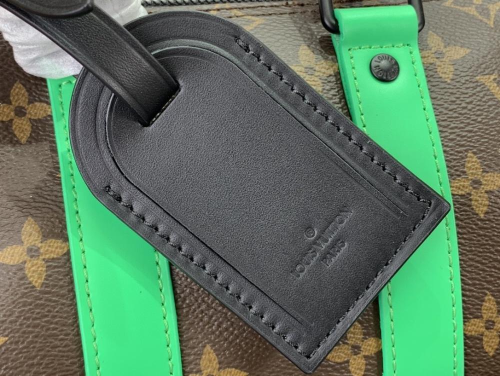 Elegant Travel Bag