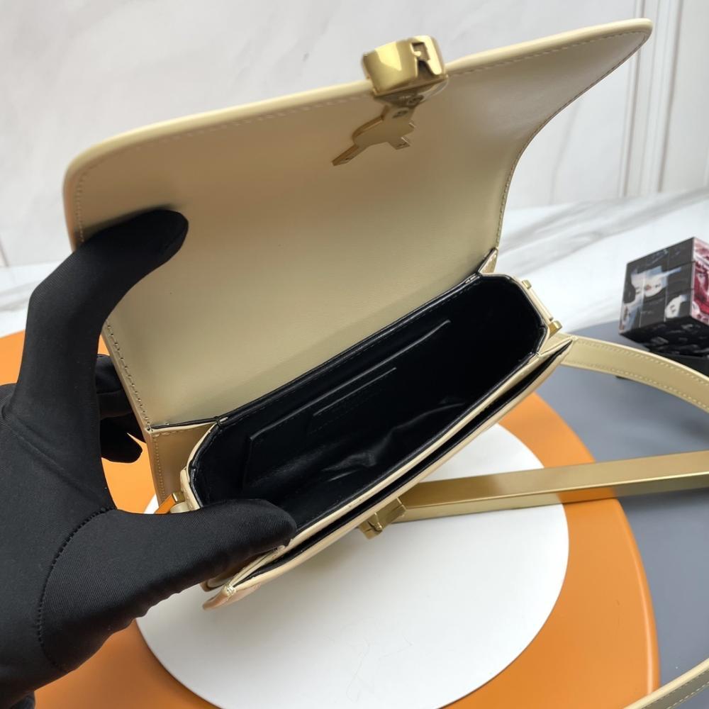 Classic Leather Top Handle Bag