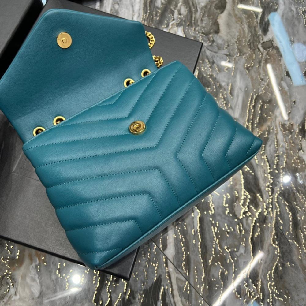 Stylish Calfskin Shoulder Bag – Special Edition