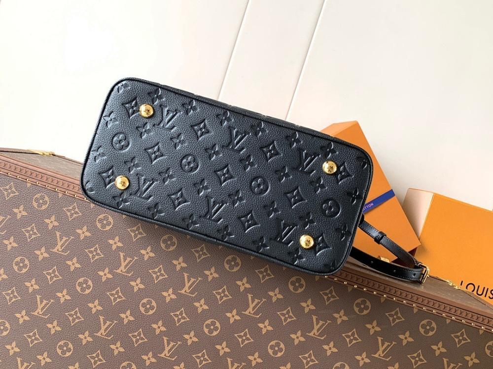 Alma Gold Quilted Leather Shoulder Bag
