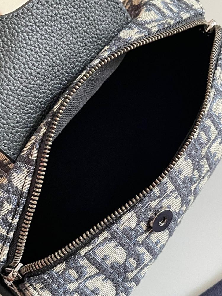 Stylish Refined Black Printed Calfskin Shoulder Bag
