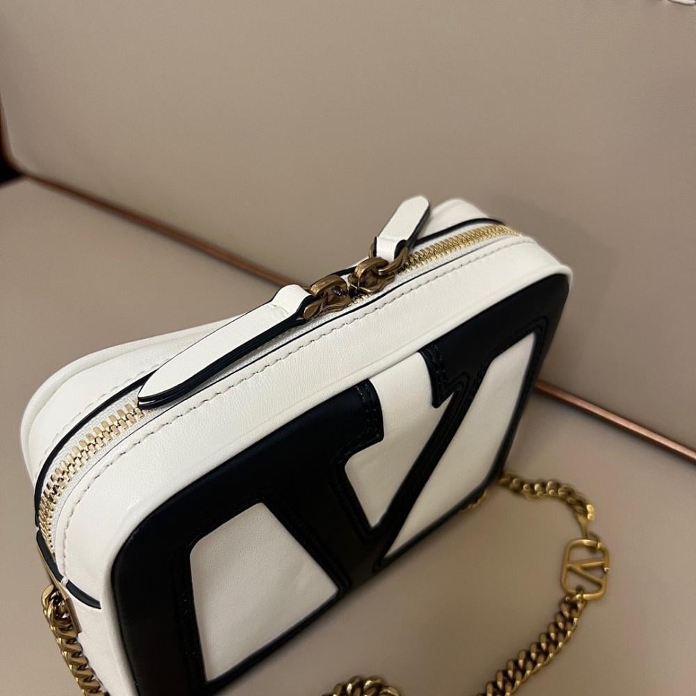 VLogo Signature Gold Leather Shoulder Bag