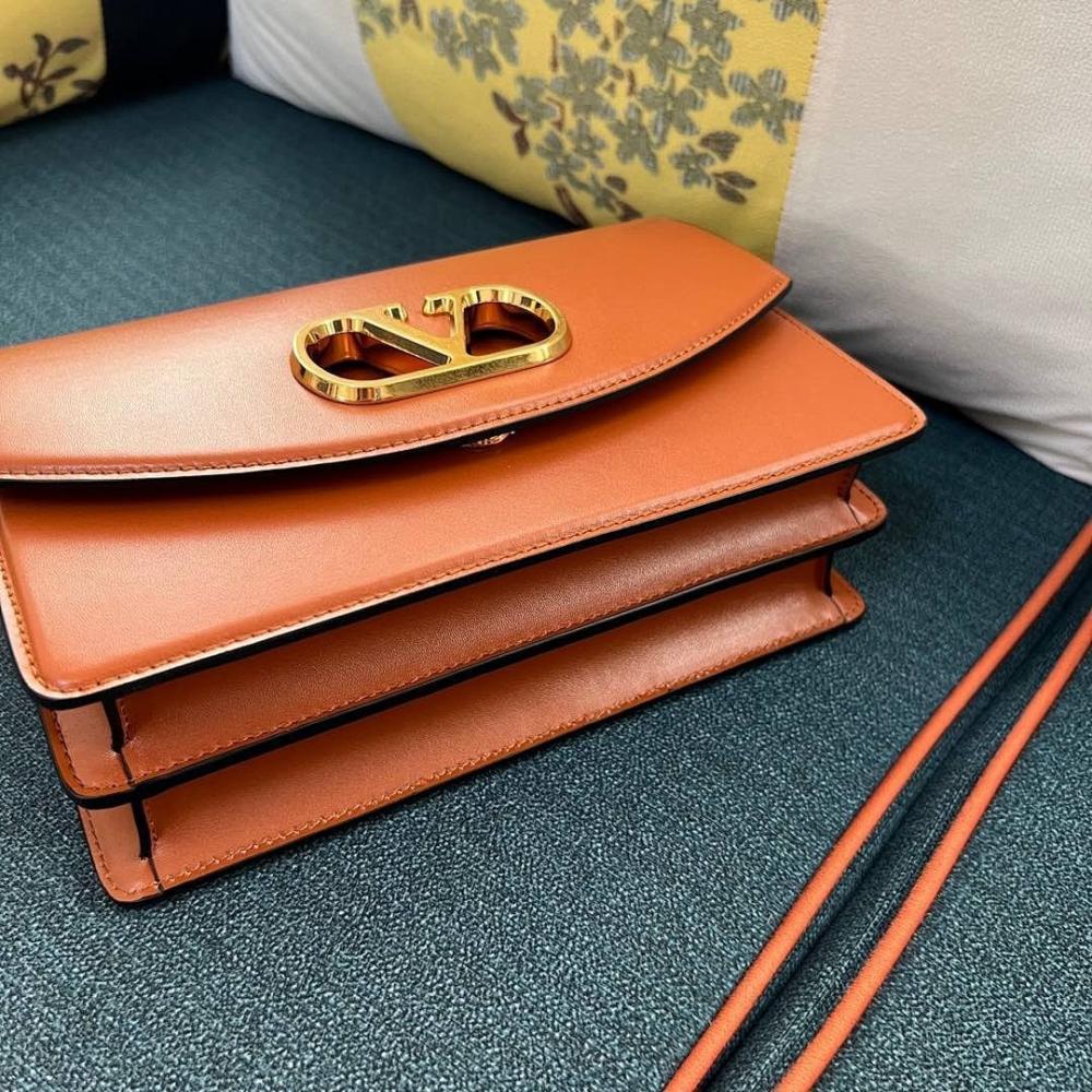 VLogo Signature Calfskin Shoulder Bag