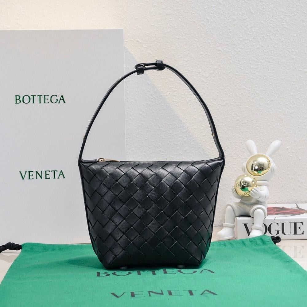 Classic Woven Top Handle Bag ??Special Edition