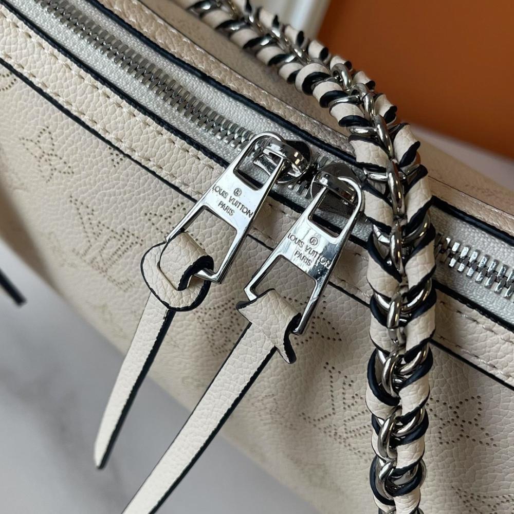 Classic Luxury Woven Leather Shoulder Bag ??Limited Edition