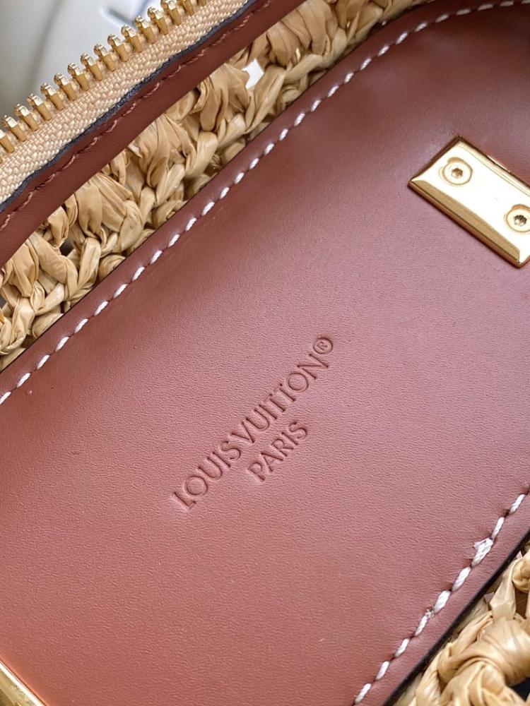 Luxury Elegant Calfskin Bag – Limited Edition