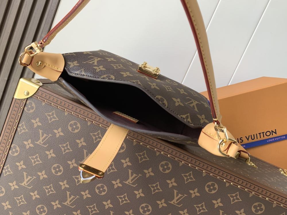Leather Shoulder Bag