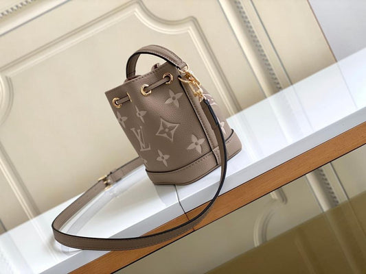 Luxury Elegant Printed Leather Shoulder Bag – Limited Edition