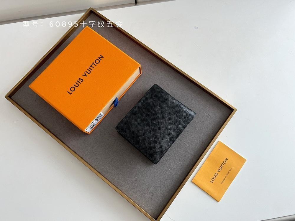 Italian-Inspired Stylish Wallet