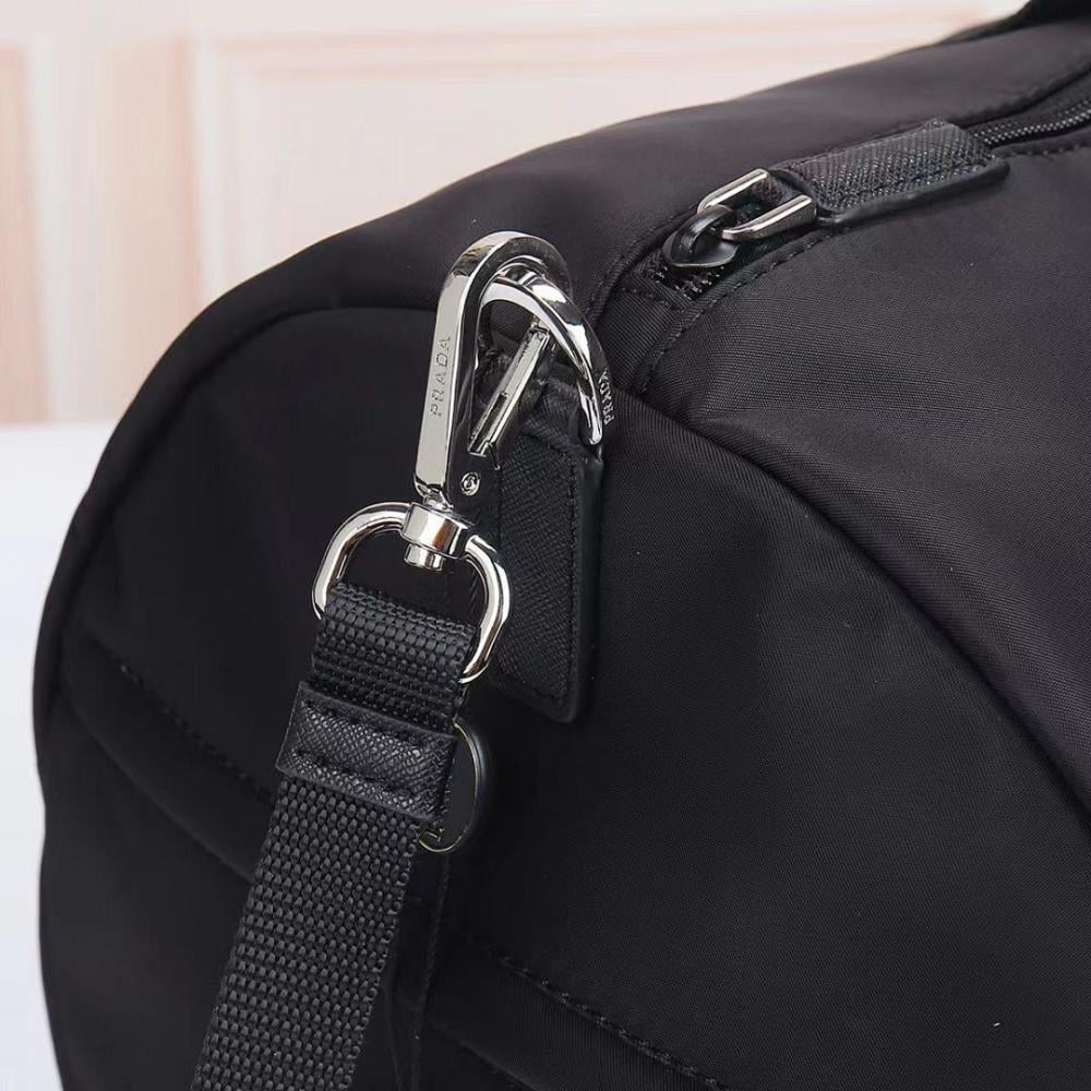 Modern Refined Top Handle Bag