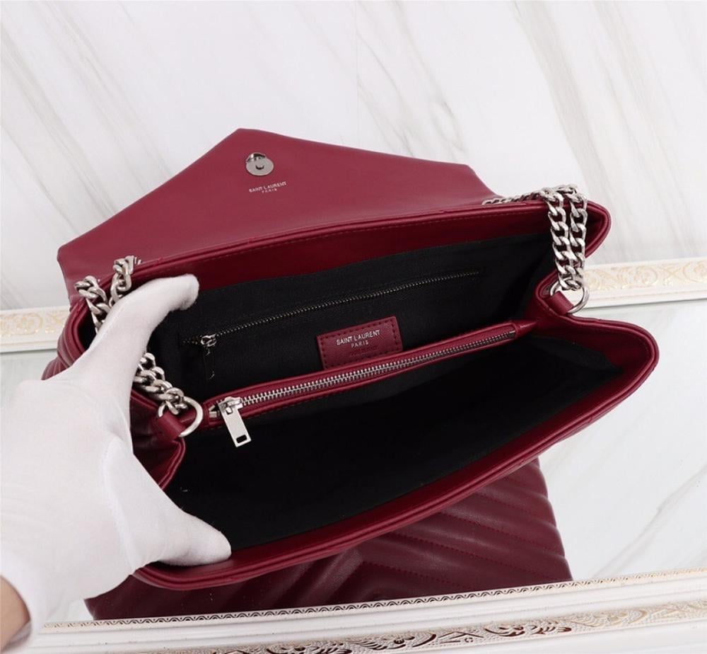 Luxury Stylish Silver Leather Shoulder Bag – Special Edition