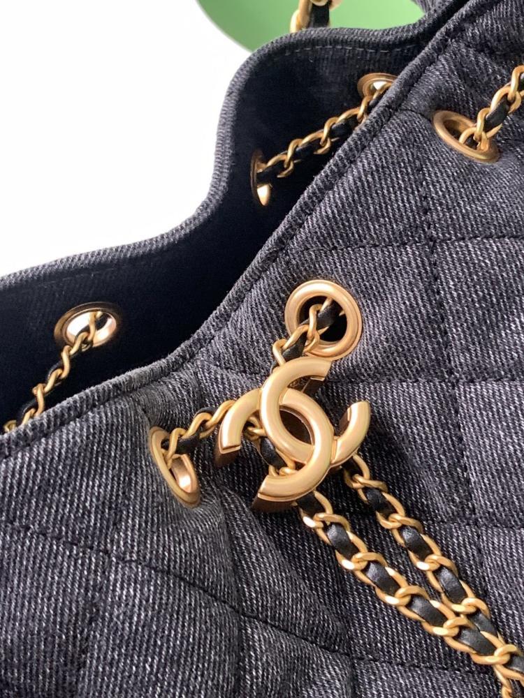 Classic Hobo Bag