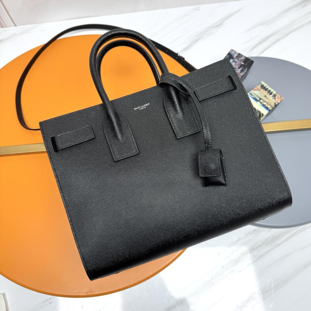 Classic Shoulder Bag