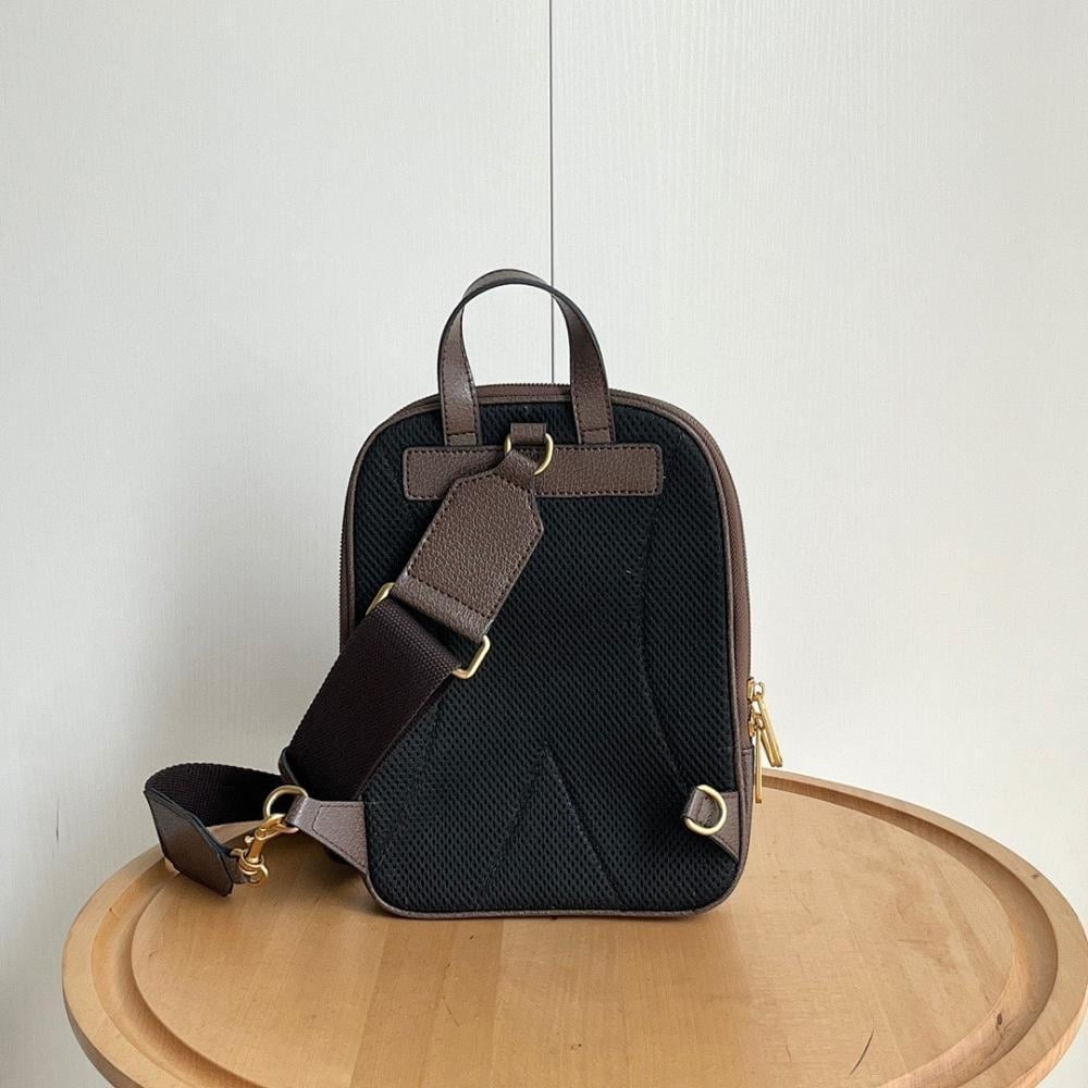 Luxury Red Crossbody Bag – Limited Edition