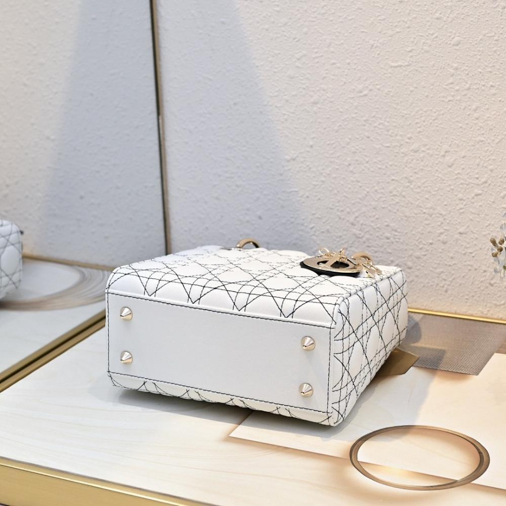 Classic Elegant White Lambskin Shoulder Bag