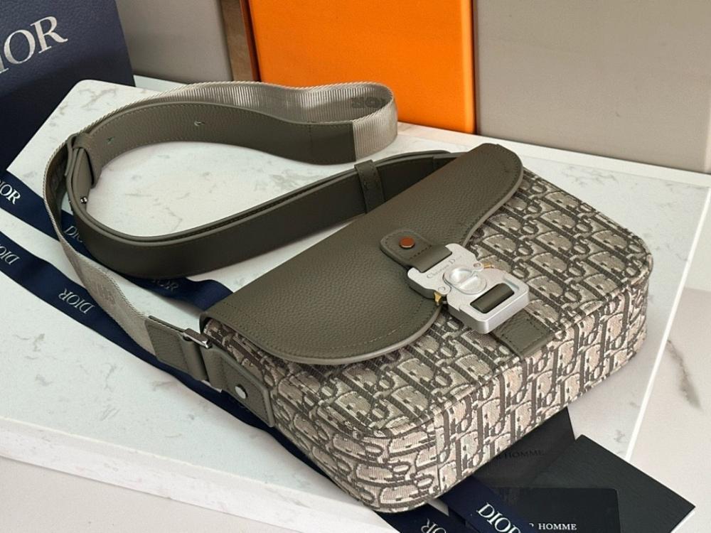 Saddle Printed Leather Shoulder Bag