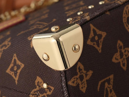 Alma Calfskin Shoulder Bag