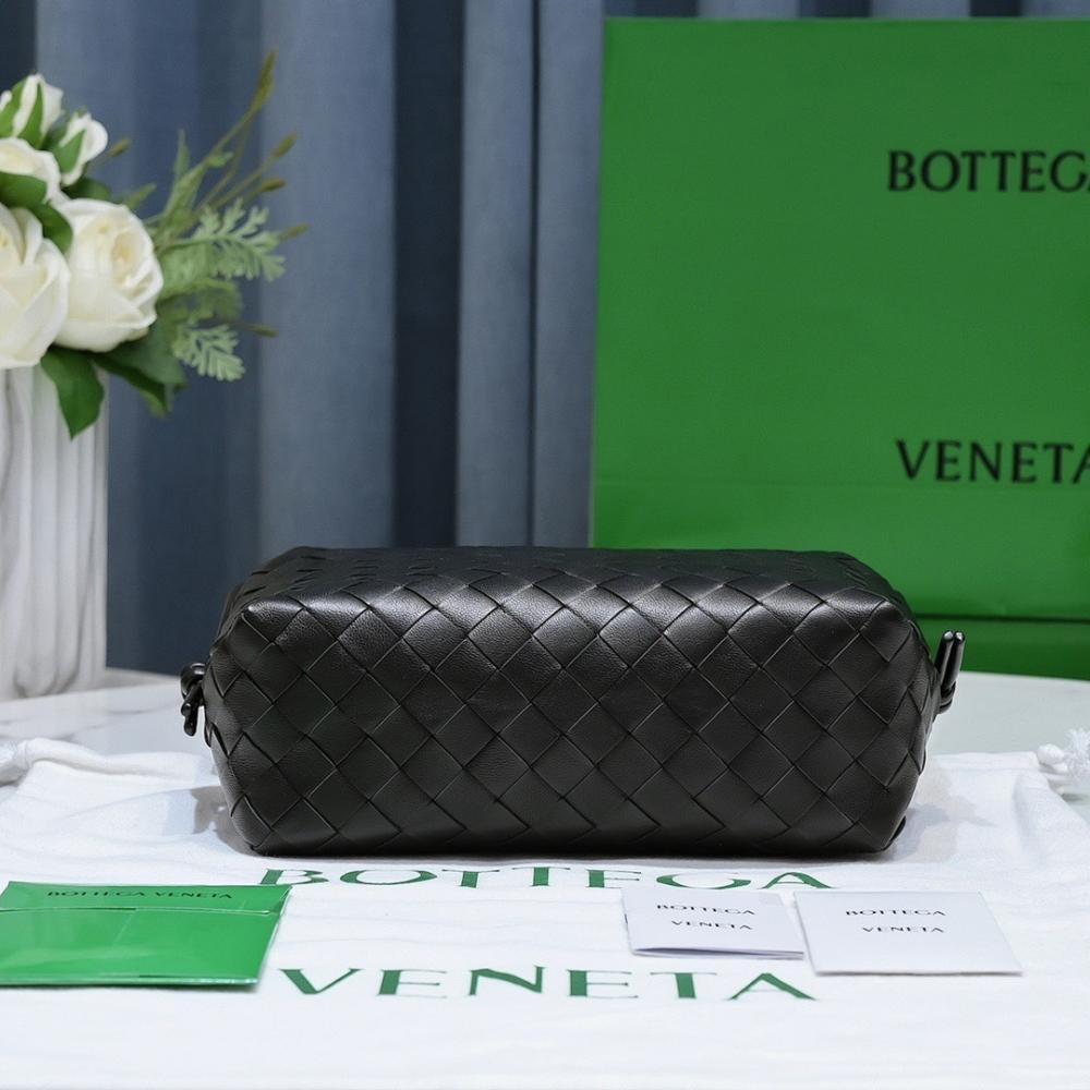 Modern Elegant Woven Lambskin Bag