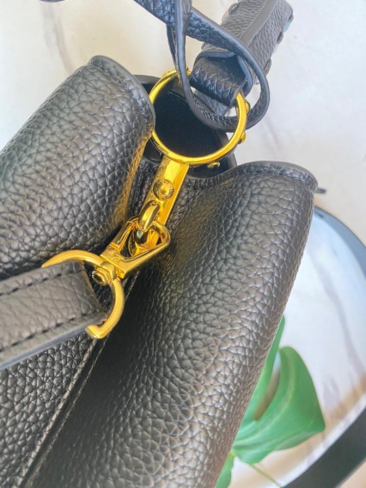 Classic Luxury Leather Shoulder Bag