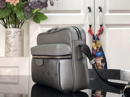 Elegant Shoulder Bag