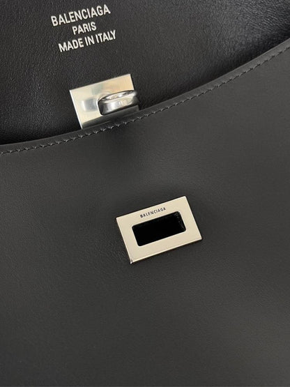Modern Premium Shoulder Bag