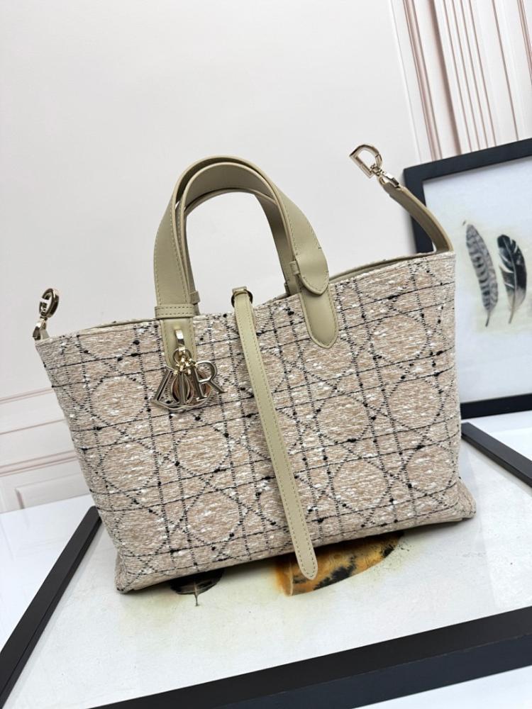 Modern Refined Blue Jacquard Shoulder Bag