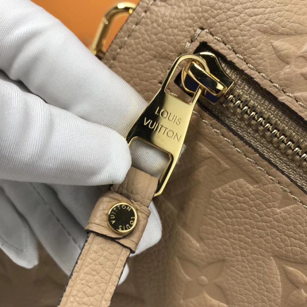Elegant Crossbody Bag