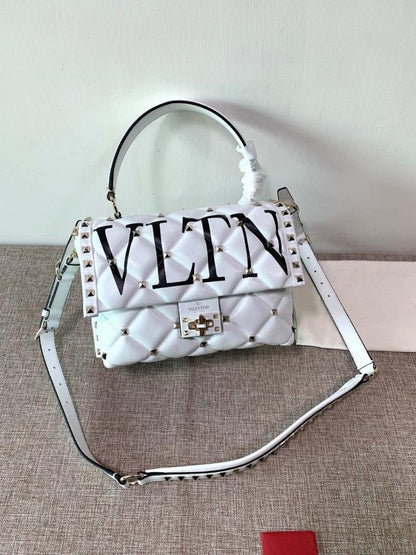 Classic Refined Shoulder Bag
