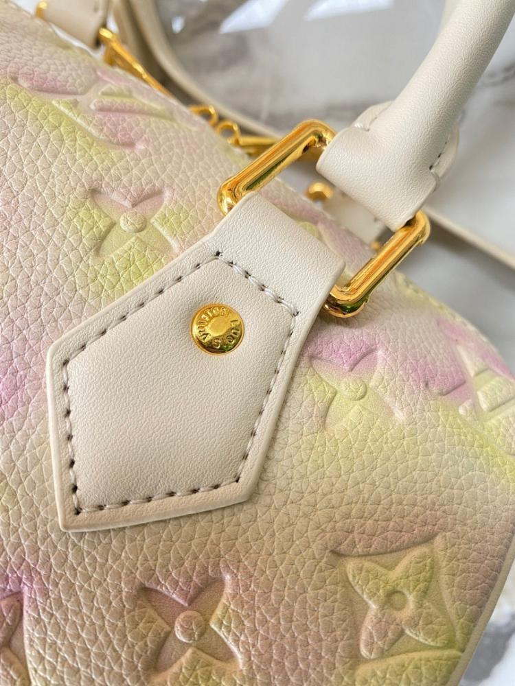 Stylish Leather Shoulder Bag – Special Edition