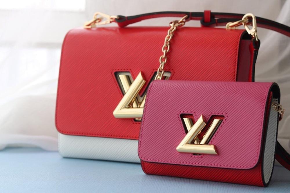 Twist Leather Shoulder Bag